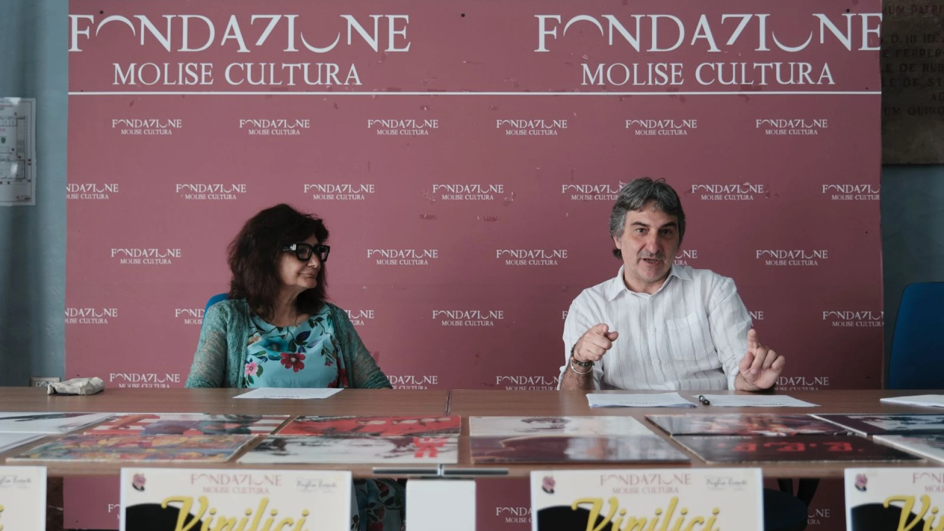 "Vinilici, dischi e dintorni", l'evento che celebra il vinile e l'arte delle sue copertine nel cuore di Campobasso